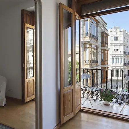 Torres De Serranos Apartments - Ttdssa Vlc Valencia Room photo